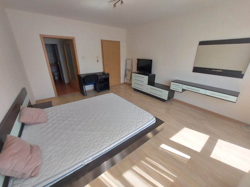 De inchiriat  3+ dormitor Plovdiv , Țentâr , 180 mp | 83677845 - imagine [7]