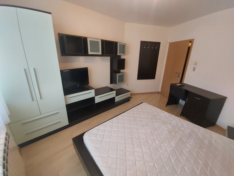 De inchiriat  3+ dormitor Plovdiv , Țentâr , 180 mp | 83677845 - imagine [8]