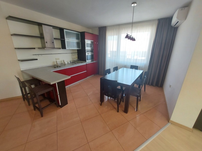 De inchiriat  3+ dormitor Plovdiv , Țentâr , 180 mp | 83677845 - imagine [3]
