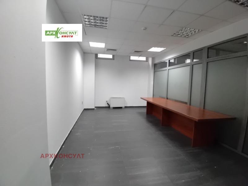 Под наем СКЛАД, град София, Гео Милев • 975 € / 1906.93 лв. • 29663972 1