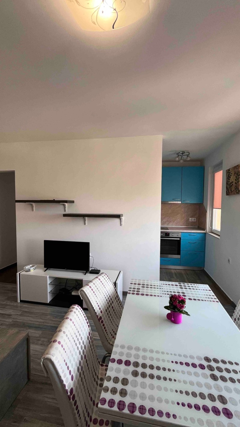 Vuokrattavana  1 makuuhuone Sofia , Nadežda 1 , 60 neliömetriä | 64306423 - kuva [2]