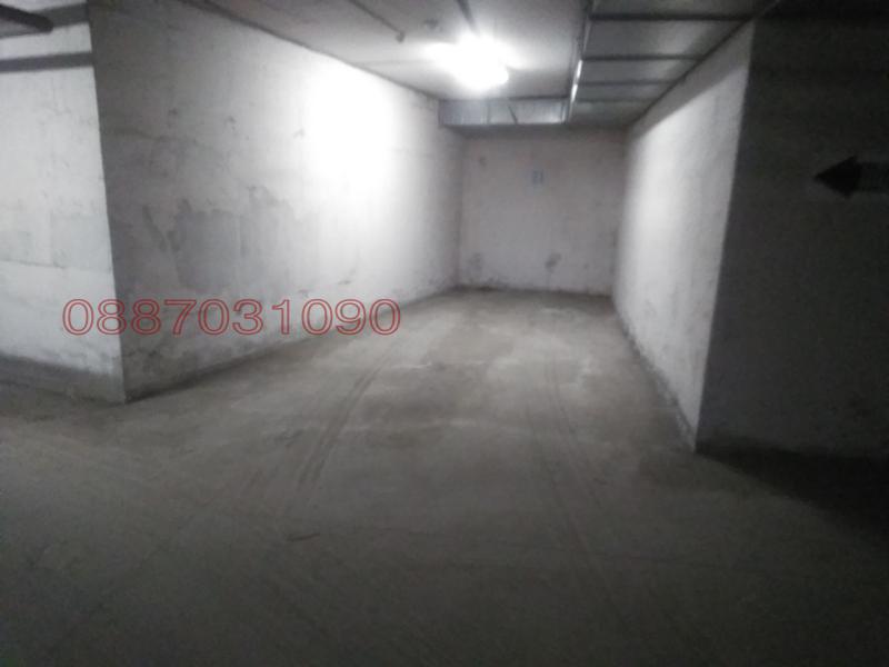 Дава под наем ГАРАЖ, ПАРКОМЯСТО, гр. София, Студентски град, снимка 2 - Гаражи и паркоместа - 53931208