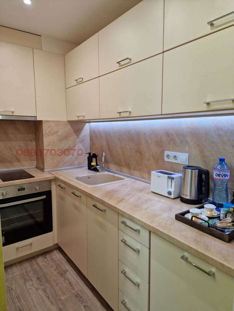 K pronájmu  1 ložnice Varna , Centar , 65 m2 | 21409377 - obraz [5]