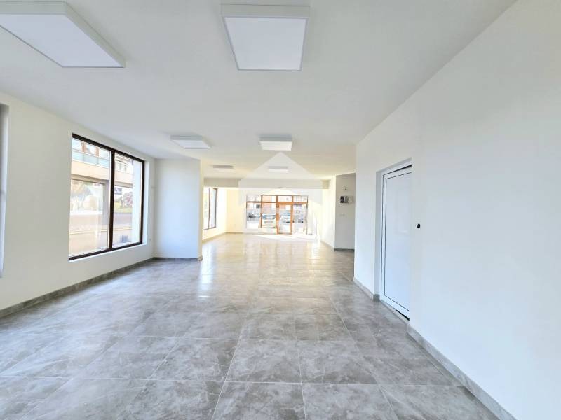 De inchiriat  Magazin Velico Târnovo , Buzludja , 113 mp | 28117454 - imagine [5]