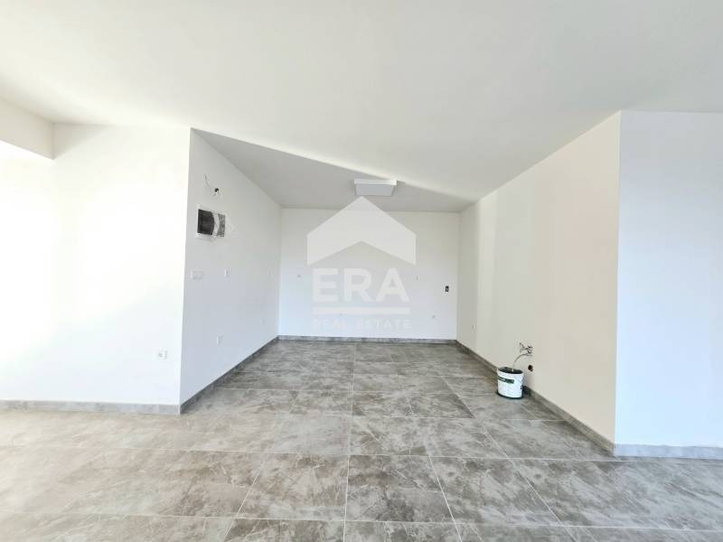 De inchiriat  Magazin Velico Târnovo , Buzludja , 113 mp | 28117454 - imagine [3]