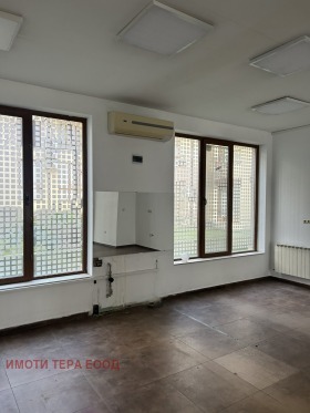 МАГАЗИН, 140 m2