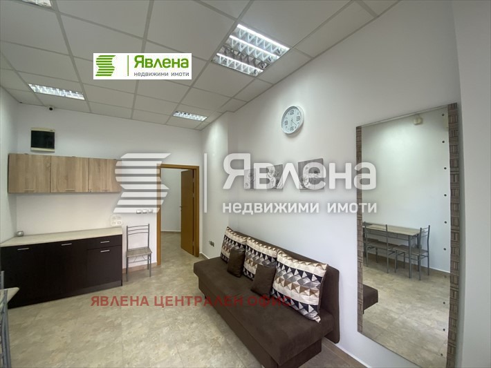 Do wynajęcia  Sklep Sofia , Knjażewo , 26 mkw | 17393408 - obraz [4]