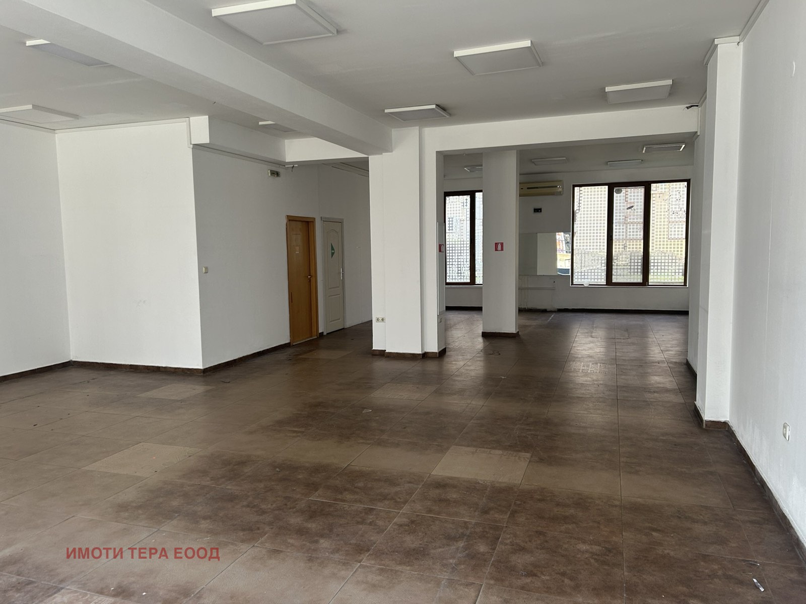 Дава под наем МАГАЗИН, гр. Варна, Чаталджа, снимка 10 - Магазини - 53908077