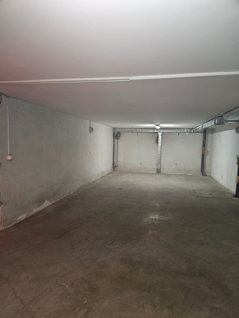 Te huur  Parkeerplaats Sofia , Manastirski livadi , 18 m² | 90772481