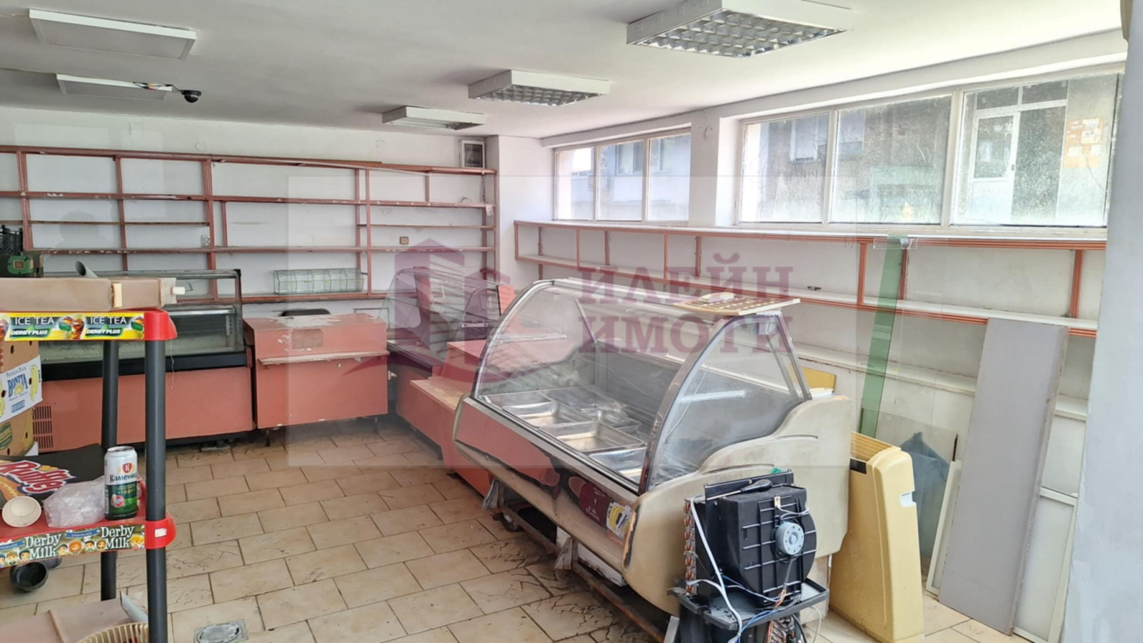 Дава под наем МАГАЗИН, гр. Русе, Здравец Изток, снимка 2 - Магазини - 50299098