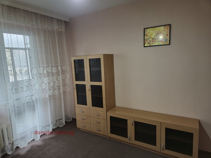 En renta  1 dormitorio Ruse , Vazrazhdane , 78 metros cuadrados | 92693167 - imagen [9]