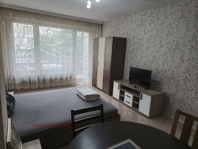 En renta  1 dormitorio Ruse , Vazrazhdane , 78 metros cuadrados | 92693167 - imagen [7]