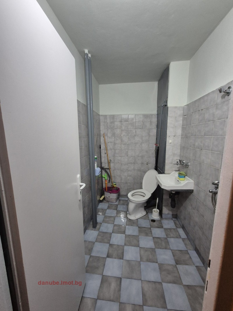 En renta  1 dormitorio Ruse , Vazrazhdane , 78 metros cuadrados | 92693167 - imagen [13]