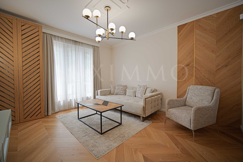 Kiadó  2 hálószobás Sofia , Centar , 100 négyzetméter | 69205002