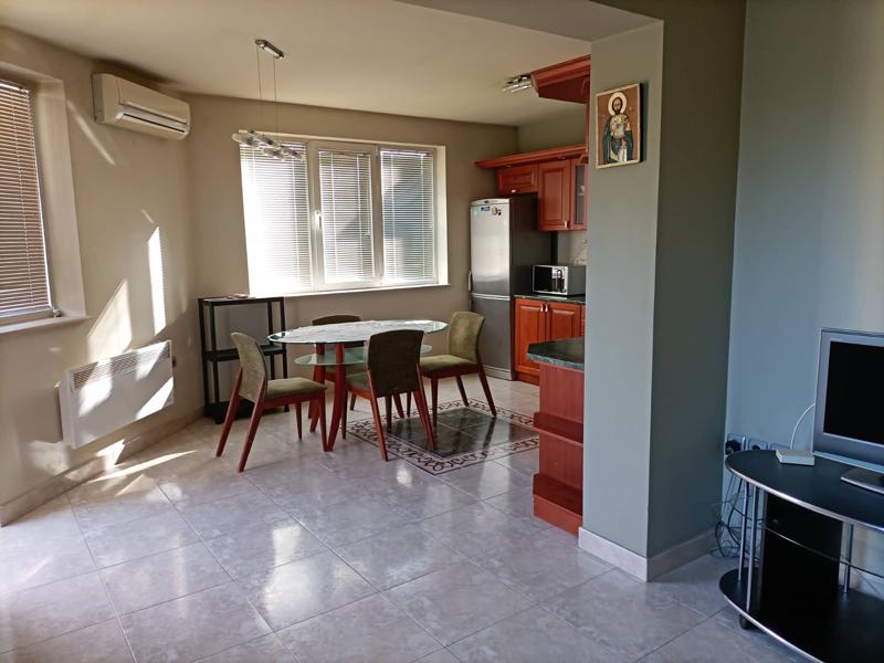 En renta  1 dormitorio Pleven , Shirok tsentar , 60 metros cuadrados | 60311976 - imagen [2]