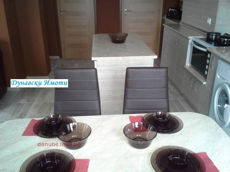 En renta  1 dormitorio Ruse , Tsentar , 65 metros cuadrados | 67207635