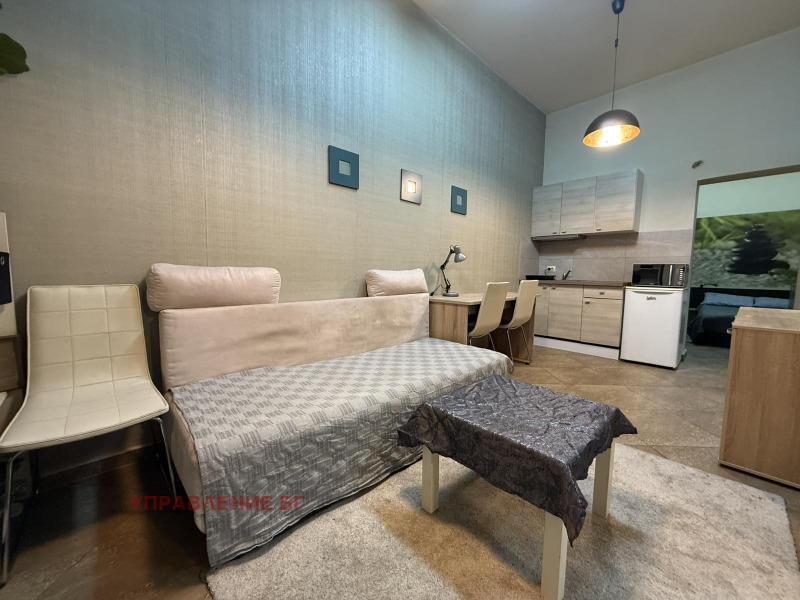 Дава под наем 2-СТАЕН, гр. София, Света Троица