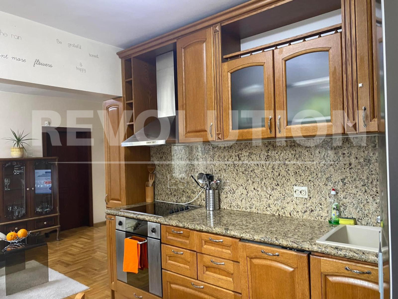 Do wynajęcia  2 sypialnie Warna , Centar , 90 mkw | 17627171 - obraz [2]