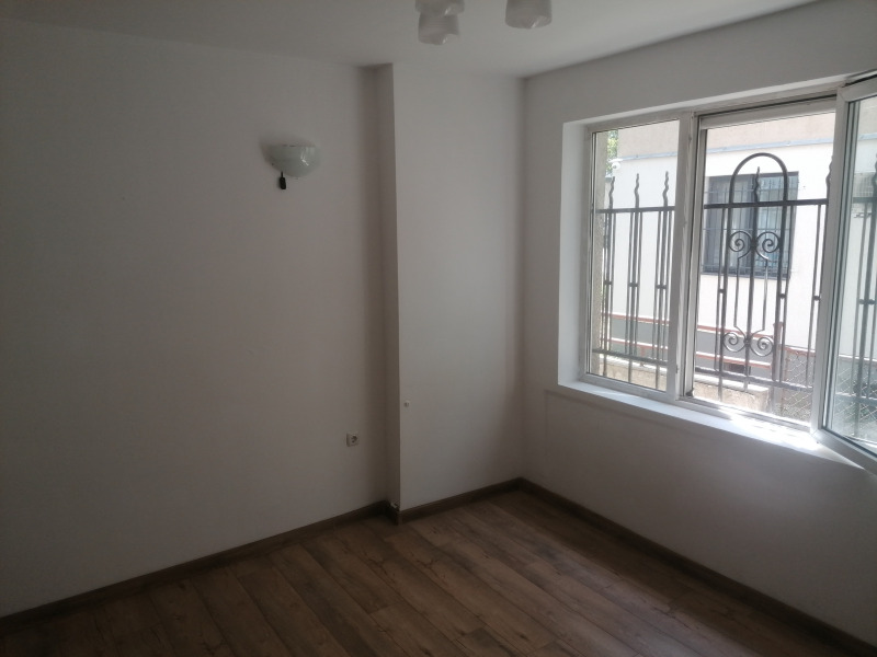 В аренду  Офис София , Банишора , 36 кв.м | 73849876 - изображение [2]