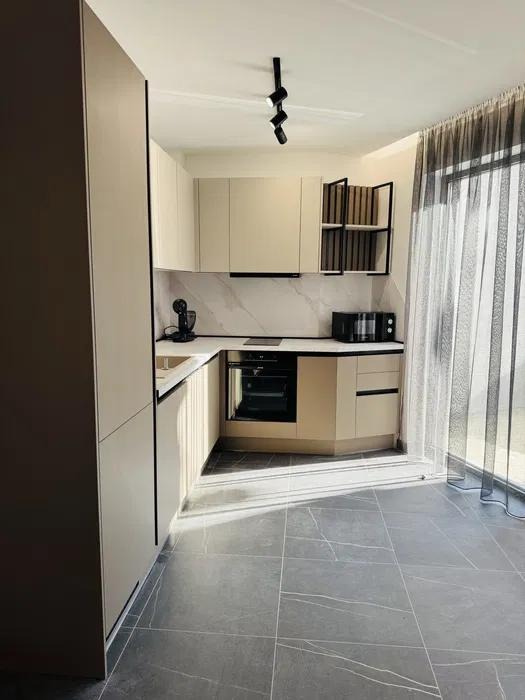 Дава под наем 2-СТАЕН, гр. Варна, Колхозен пазар, снимка 2 - Апартаменти - 51820290