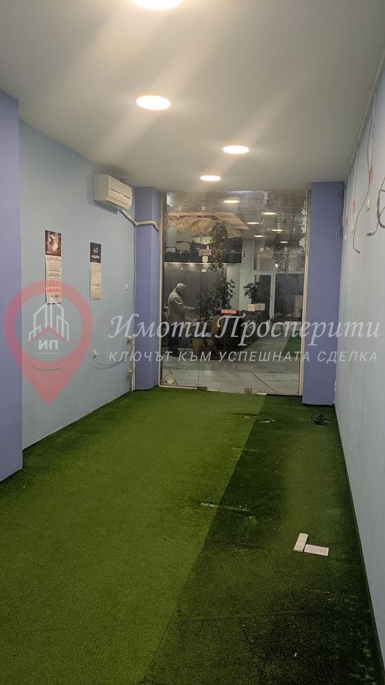 Дава под наем МАГАЗИН, гр. София, Център