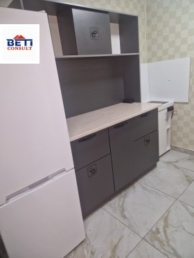 Дава под наем  Къща, град София