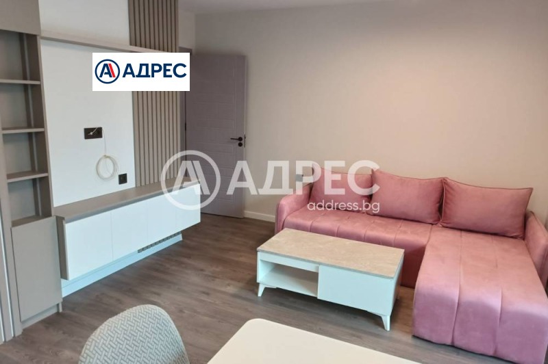 Kiadó  2 hálószobás Razgrad , Centar , 81 négyzetméter | 71080111 - kép [2]