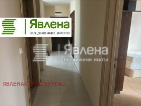 4-стаен град Бургас, Център 4