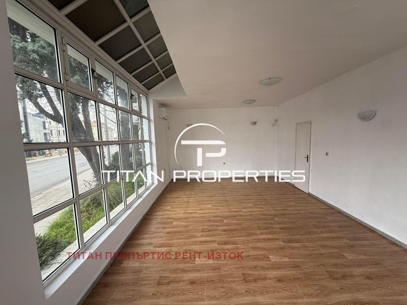 Дава под наем ОФИС, гр. Бургас, Център, снимка 4 - Офиси - 53241951