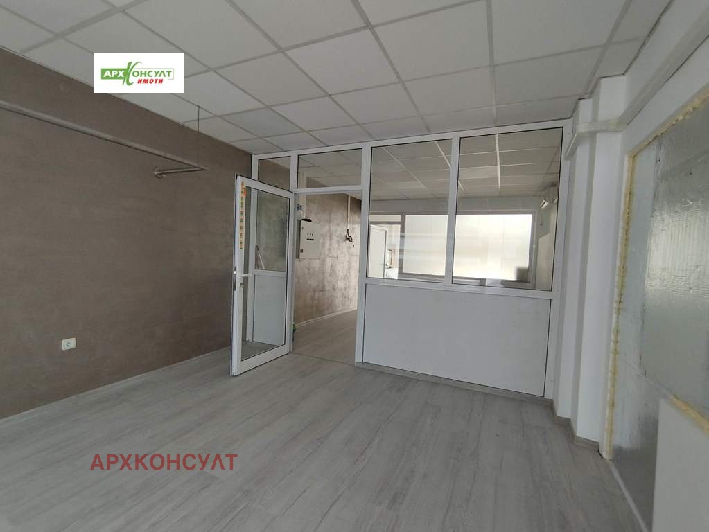Дава под наем СКЛАД, гр. София, Център, снимка 3 - Складове - 55789236