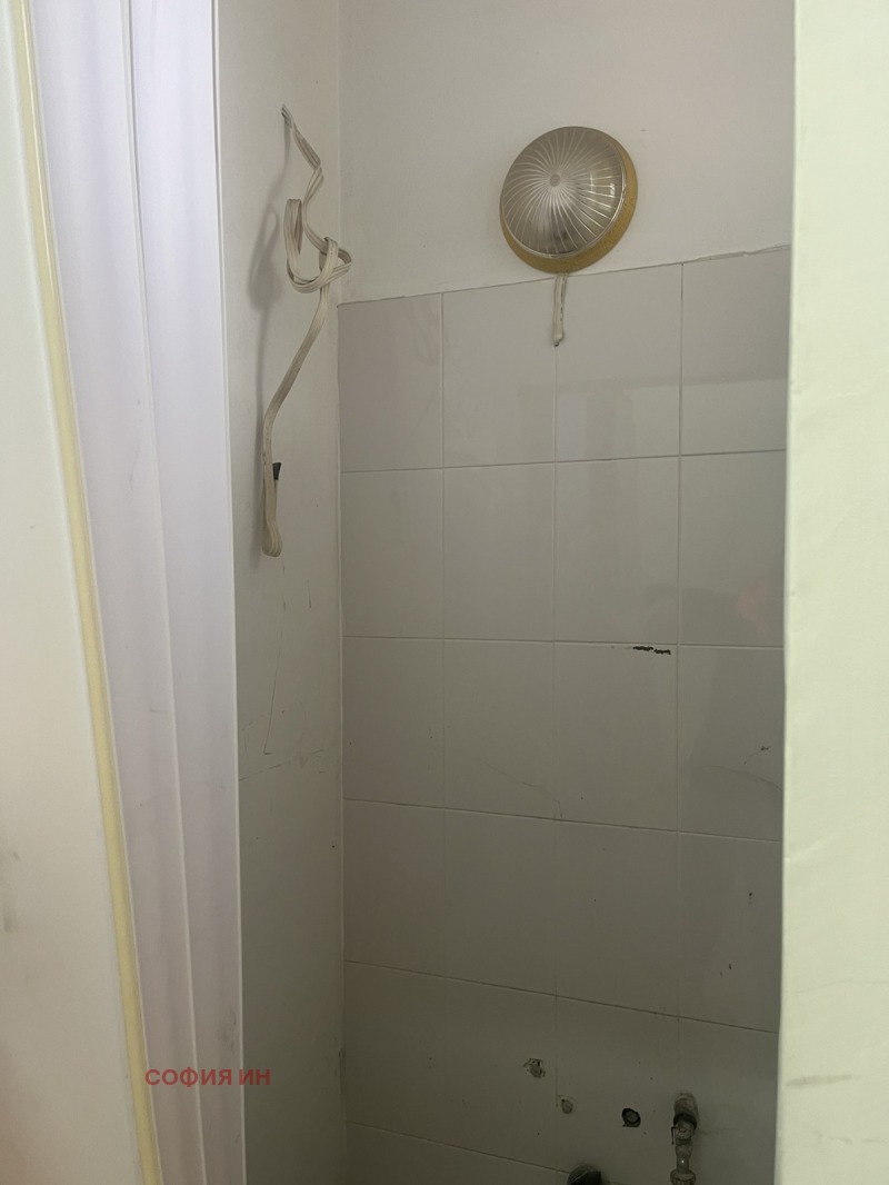 Дава под наем МАГАЗИН, гр. Дупница, област Кюстендил, снимка 8 - Магазини - 53071599