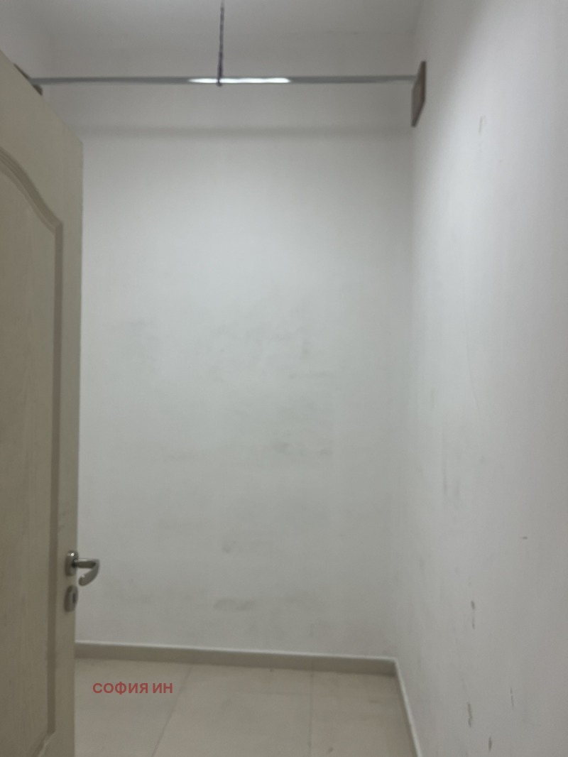 Дава под наем МАГАЗИН, гр. Дупница, област Кюстендил, снимка 7 - Магазини - 53071599