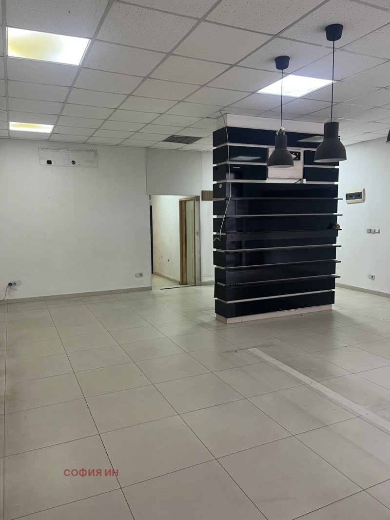 Дава под наем МАГАЗИН, гр. Дупница, област Кюстендил, снимка 3 - Магазини - 53071599