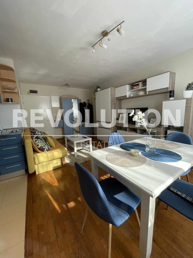 Para alugar  1 quarto Varna , Liatno kino Trakiia , 55 m² | 33837973 - imagem [2]