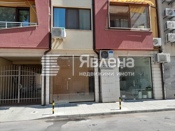 A louer  Bureau Plovdiv , Karchiyaka , 23 m² | 23584363