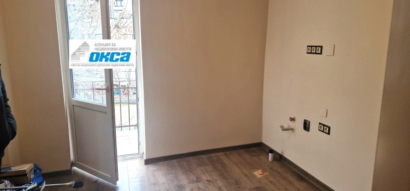 Дава под наем ОФИС, гр. Плевен, Идеален център, снимка 4 - Офиси - 51116870