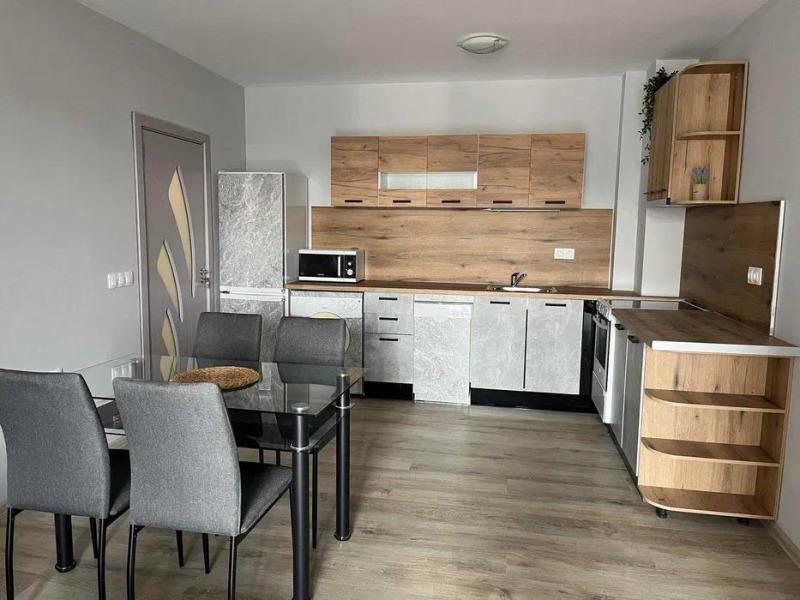 En renta  1 dormitorio Plovdiv , Jristo Smirnenski , 60 metros cuadrados | 73808889