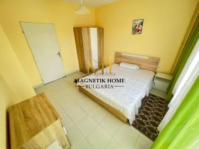 2 bedroom Vazrazhdane, Burgas 2