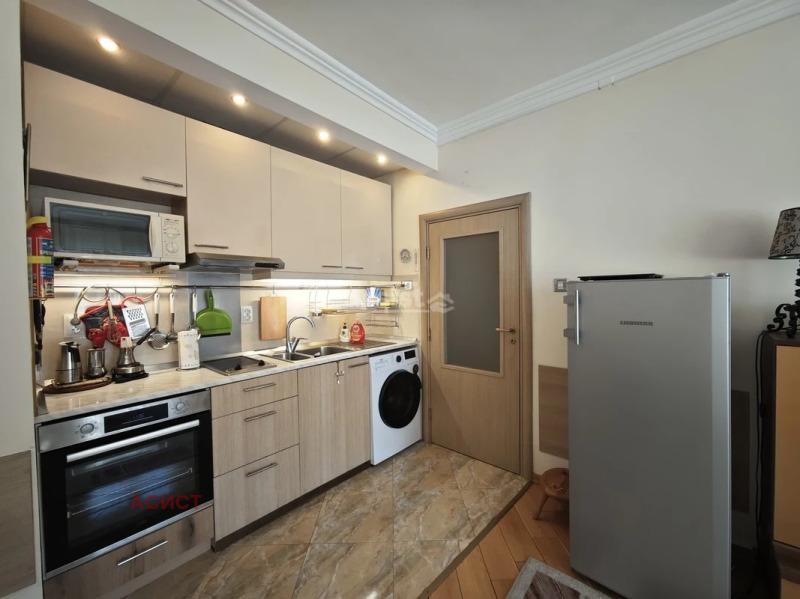 Дава под наем 2-СТАЕН, гр. София, Лозенец, снимка 8 - Апартаменти - 53278710