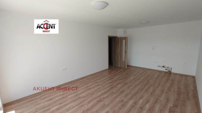 Te huur  Kantoor Varna , Pobeda , 83 m² | 32695911 - afbeelding [2]