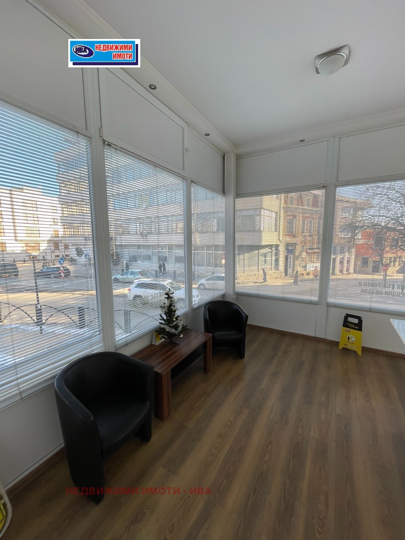 Дава под наем МАГАЗИН, гр. Горна Оряховица, област Велико Търново, снимка 5 - Магазини - 53050117