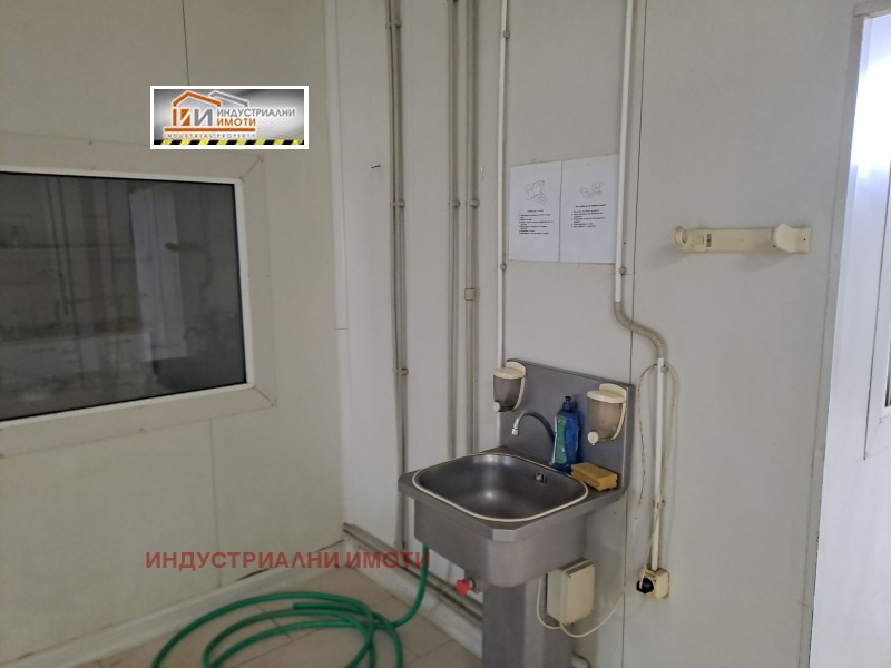 Дава под наем ПРОМ. ПОМЕЩЕНИЕ, гр. Пловдив, Индустриална зона - Север, снимка 8 - Производствени сгради - 52389065