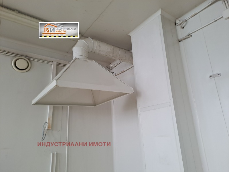 Дава под наем ПРОМ. ПОМЕЩЕНИЕ, гр. Пловдив, Индустриална зона - Север, снимка 4 - Производствени сгради - 52389065