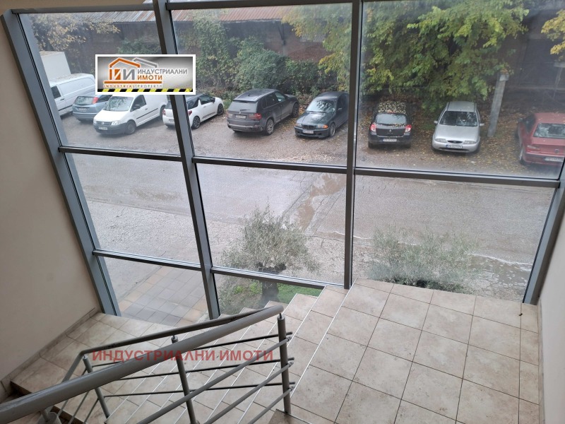 Дава под наем ПРОМ. ПОМЕЩЕНИЕ, гр. Пловдив, Индустриална зона - Север, снимка 12 - Производствени сгради - 52389065