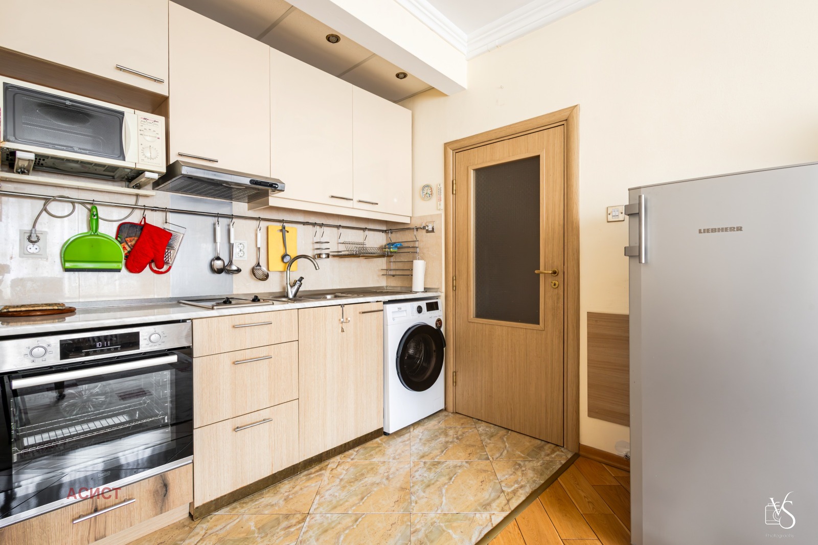 Дава под наем 2-СТАЕН, гр. София, Лозенец, снимка 2 - Апартаменти - 53278710