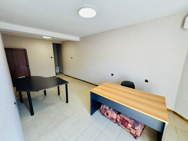 Дава под Наем ОФИС в град Монтана, Идеален център - 64 кв.м / 332.34 € » 650 лв., ИМОТИ МОНТИ