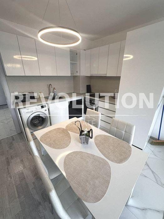 Дава под наем 3-СТАЕН, гр. Варна, Базар Левски, снимка 2 - Апартаменти - 52722827