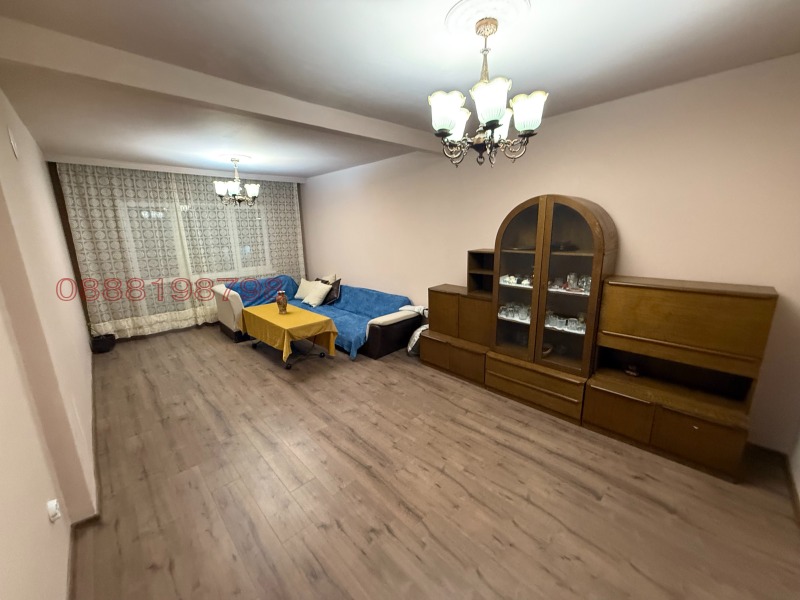 Дава под наем 4-СТАЕН, гр. София, Гео Милев, снимка 3 - Апартаменти - 53120187