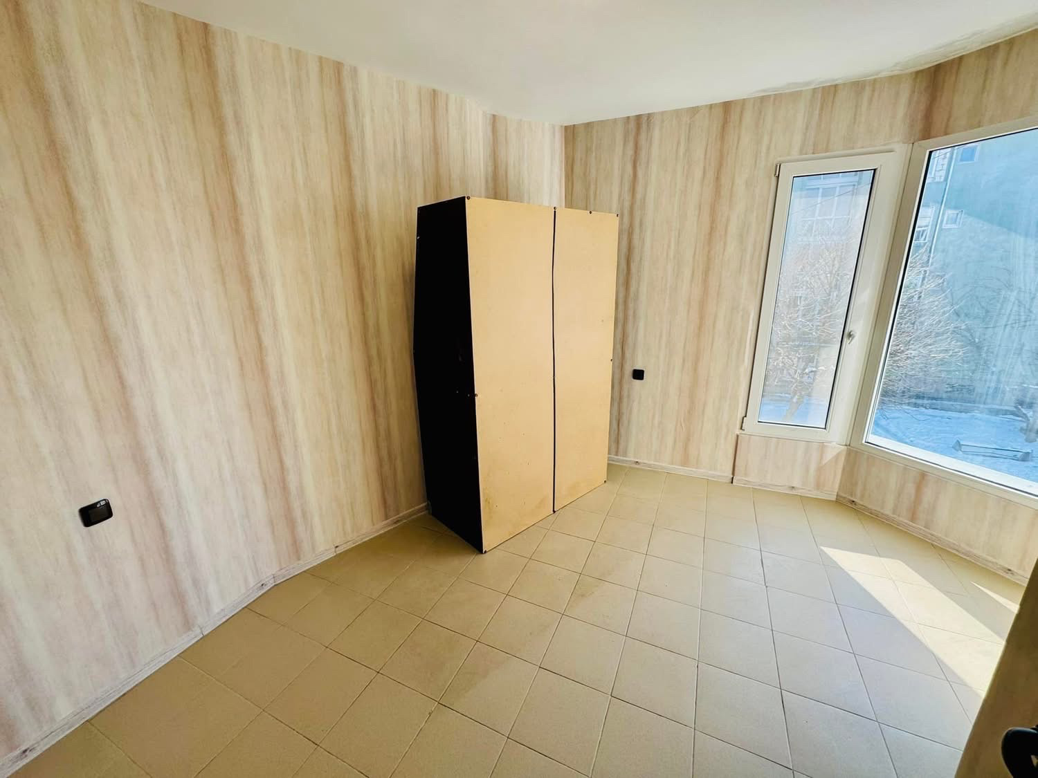 Дава под наем ОФИС, гр. Монтана, Идеален център, снимка 3 - Офиси - 53797693