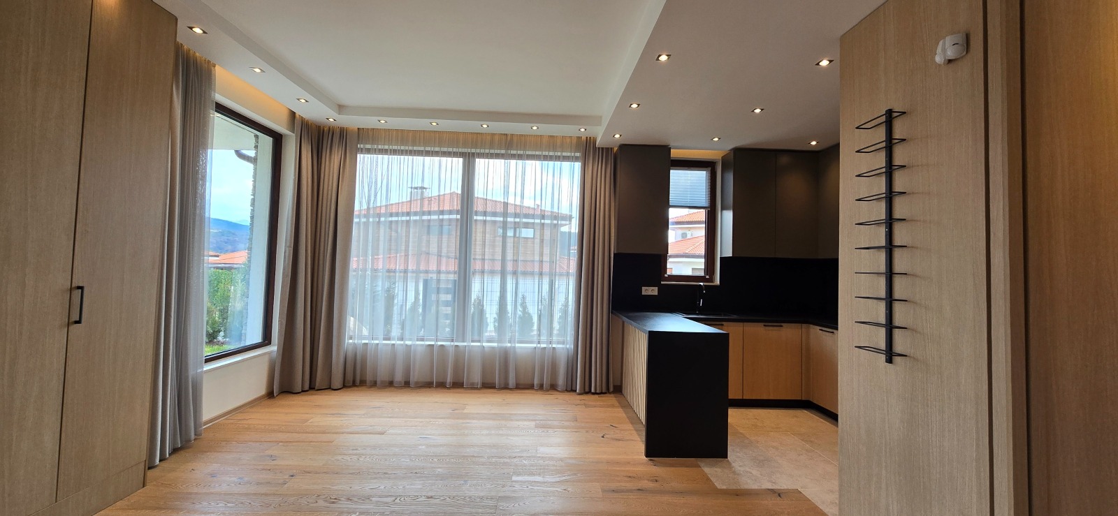 Дава под наем КЪЩА, с. Кладница, област Перник, снимка 6 - Къщи - 53717549